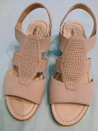 sandali beige 