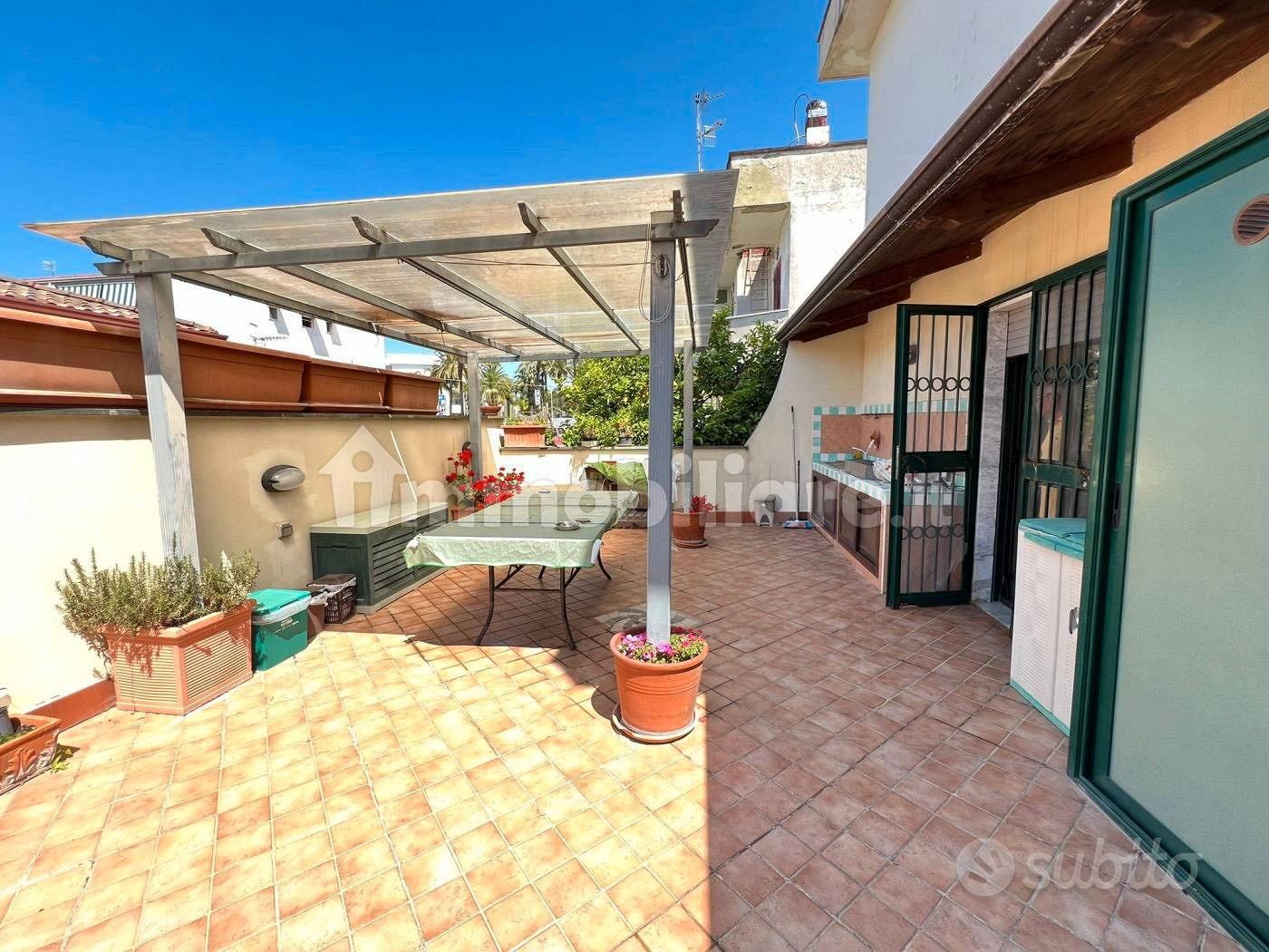 Varcaturo - Villa singola su 3 livelli - Vista 6