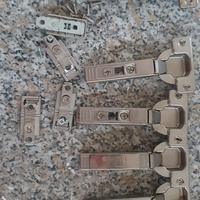 n. 5 cerniere x mobile