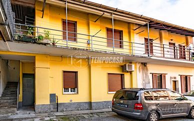 BILOCALE CON DUE BOX E CANTINA