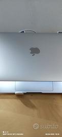 MacBook air M 1 2024 yaers