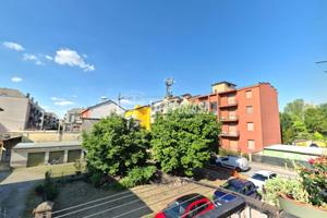 INTERESSANTE 3 LOCALI FINEMENTE RISTRUTTURATO - VI