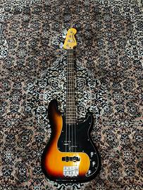 squier precision bass