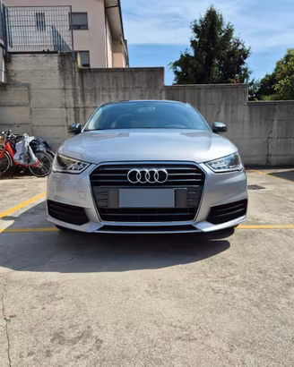 Audi A1 spb 1.6 tdi 116 CV Design