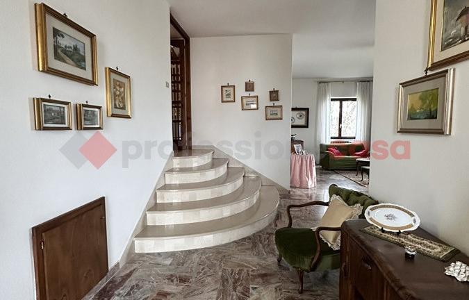 Villa o villino Santi Cosma e Damiano [V304VRG]