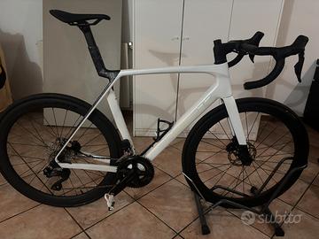 Trek Madone SL 6 Gen 8 2026 – 105 Di2 – Taglia L