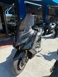 Yamaha T Max 560 - PARI AL NUOVO