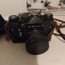 Macchina fotografica Zenit TTL reflex antica