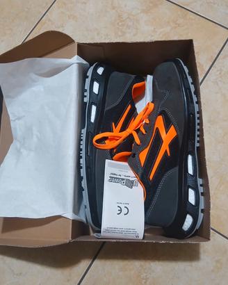 Scarpe U-Power