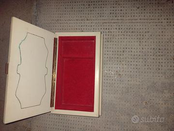 Carillon vaso orologi da tav. case figure per pres