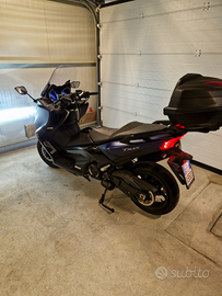 Yamaha T Max 530