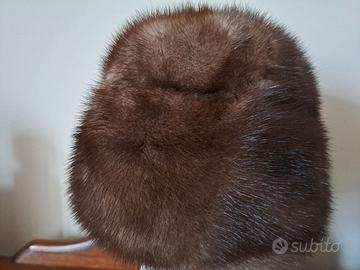 Colbacco di visone e moffole in montone