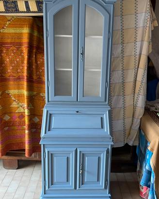 Ribaltina a vetrinetta. In stile shabby