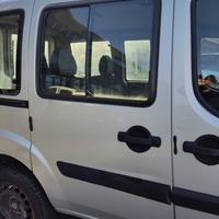 Porta laterale dx nuda FIAT DOBLO del 2008