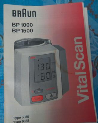 Sfigmomanometro da polso Braun.