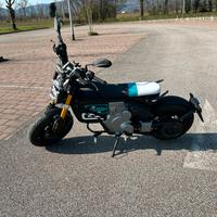 Moto elettrica BMW CE-02