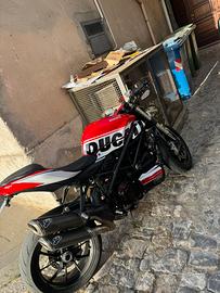 Ducati streetfigher