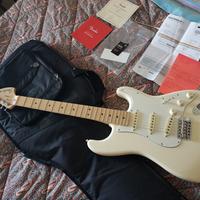 FENDER STRATOCASTER AMERICAN PERFORMER WHITE 