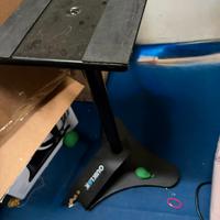 2 Stand per monitor da studio