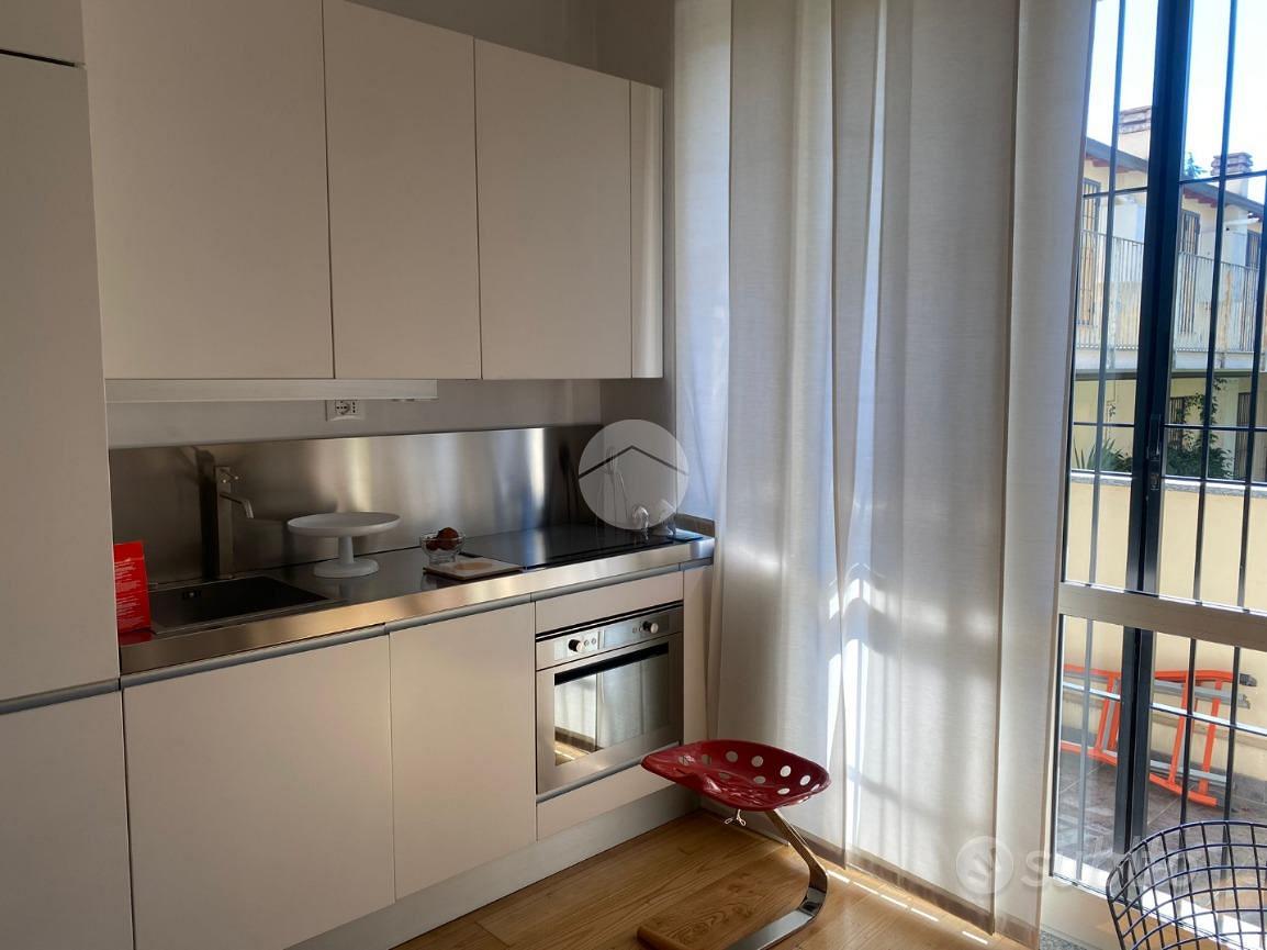 Apartment in Milano, Morivione, Municipio 5 - Altro