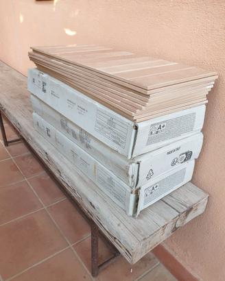 Piastrelle nuove in ceramica italiana beige