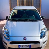 Fiat Punto 1.2 8V Street 2018