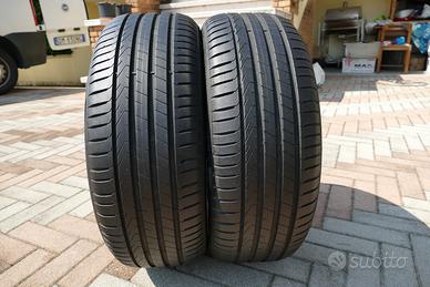 2 gomme estive Pirelli 235\45\18 Dot1125