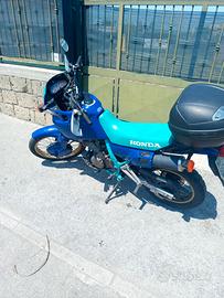Honda Dominator 1991