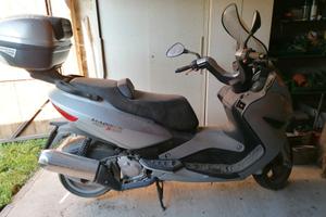Scooter Malaguti Madison 400