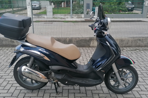 Beverly 250 ieTourer