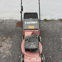 Tosaerba a benzina Harry