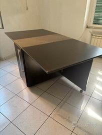 tavolo ribalta  più due sedie pieghevoli 