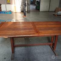Tavolo in teak con 12 sedie pieghevoli