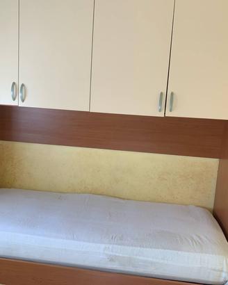 Cameretta a ponte con materasso