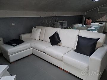 Divano letto bianco