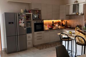 Villa in campagna con uliveto , in zona abitata