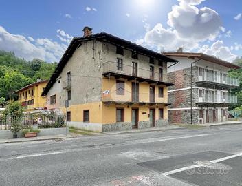 CASA INDIPENDENTE A TRAVES