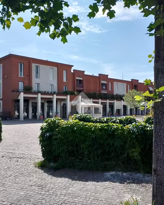 NEGOZIO A BORGOSATOLLO