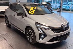 RENAULT Clio TCe 100 CV GPL 5 porte Techno PREZZO