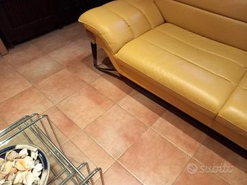 Divano in pelle 
