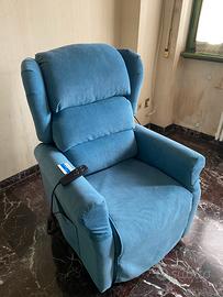 Poltrona relax alzapersona NUOVA