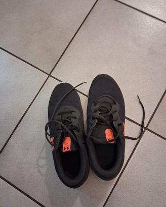 Scarpe sportive 