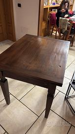 Tavolo in legno allungabile
