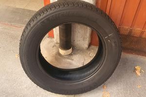 4 pneumatici Michelin 225/60 R18 invernali per SUV