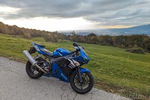 Yamaha YZF R6 - 2004