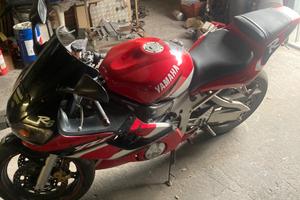 Yamaha YZF R6 - 2001