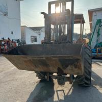 muletto Nobili 320 15 con benna