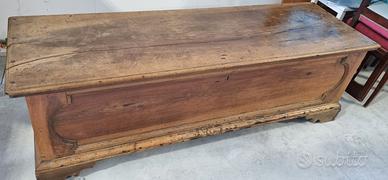 Cassapanca in noce '800