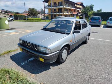 Alfa romeo 33 quadrifoglio oro