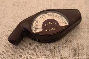 misura pressione gomme Vigil Michelin